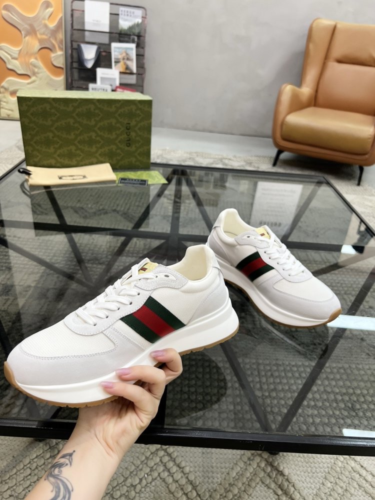 Кросівки чоловічі фото 5