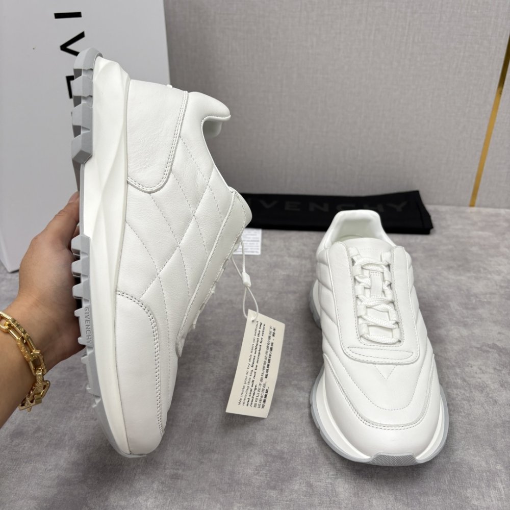 Кросівки чоловічі фото 5