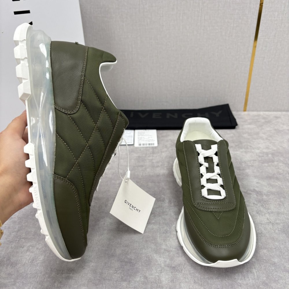 Кросівки чоловічі фото 5