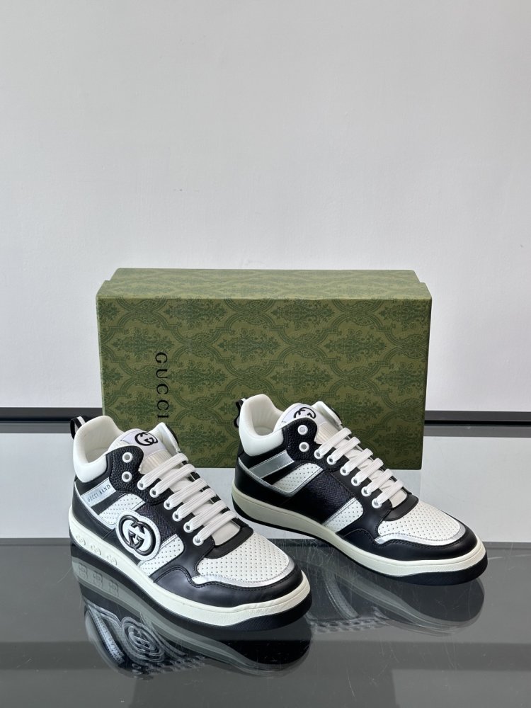 Кросівки чоловічі фото 5