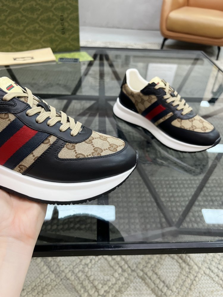 Кросівки чоловічі фото 6