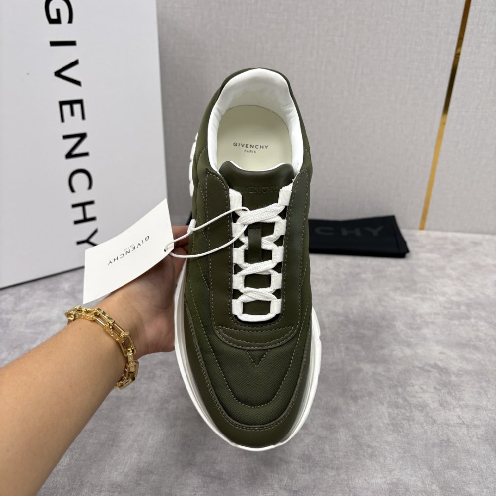 Кросівки чоловічі фото 6