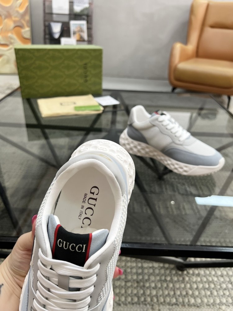 Кросівки чоловічі фото 7