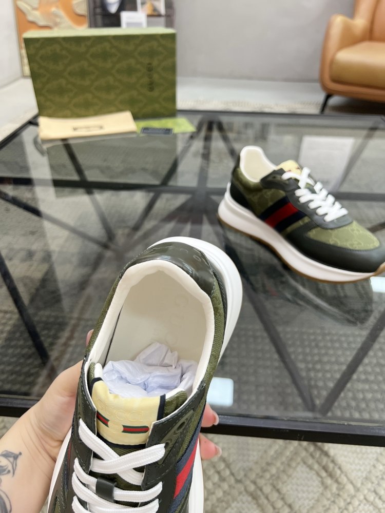 Кросівки чоловічі фото 7