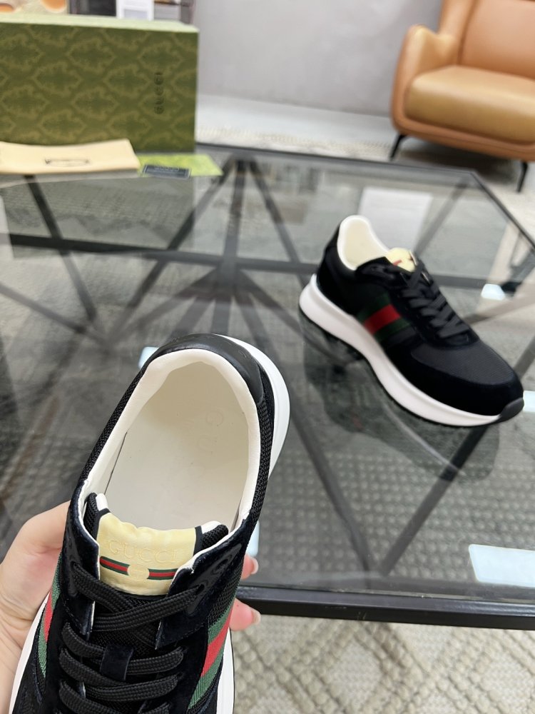 Кросівки чоловічі фото 7