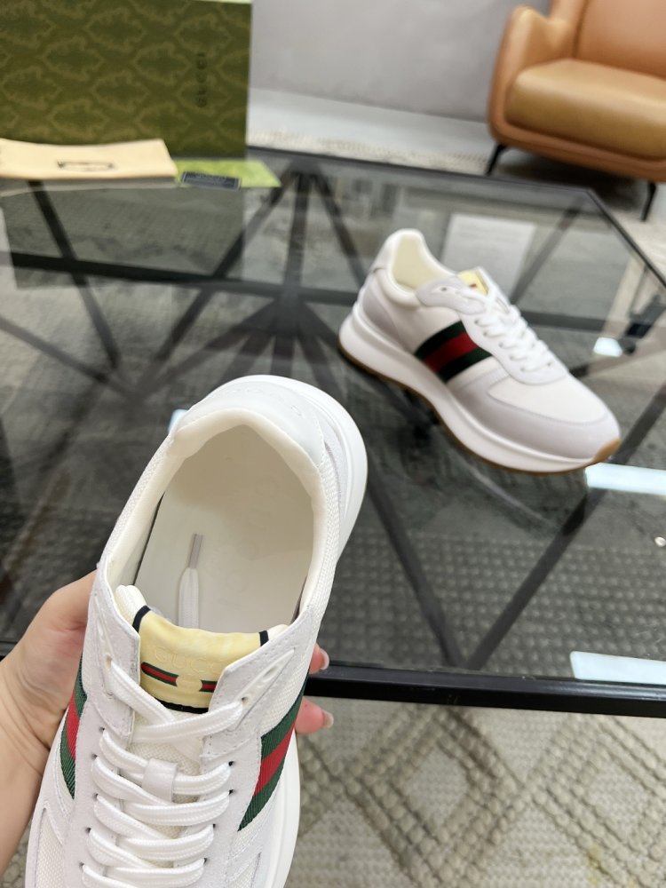 Кросівки чоловічі фото 7