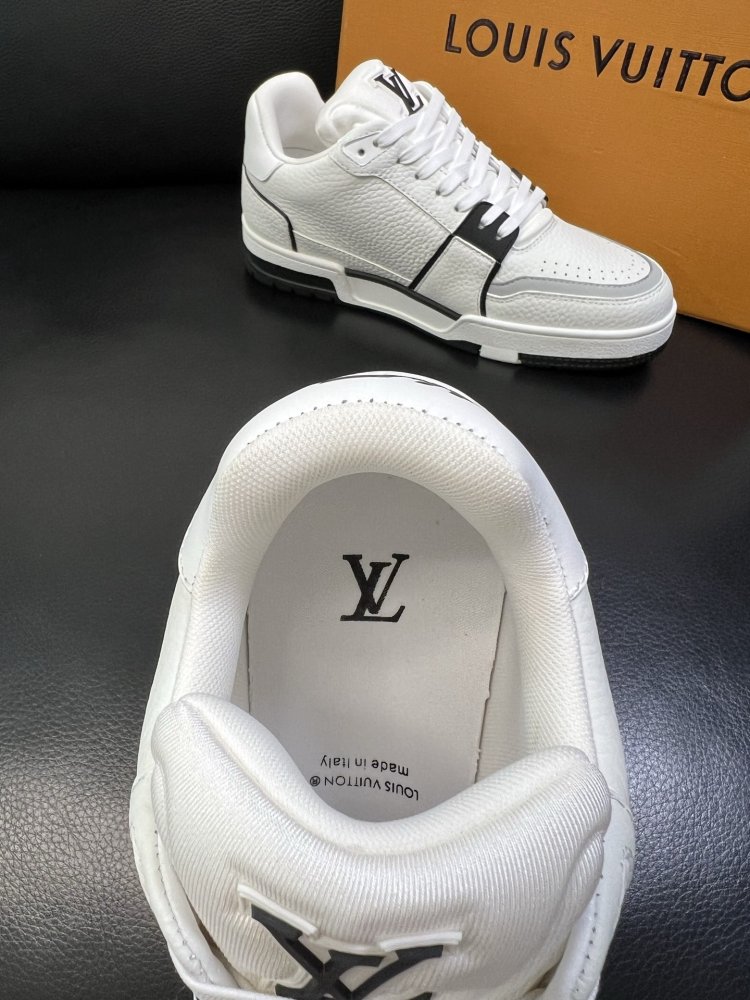 Кросівки чоловічі фото 7