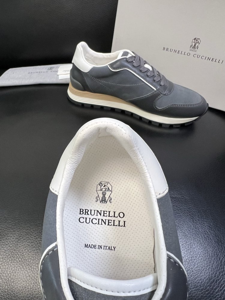 Кросівки чоловічі фото 7