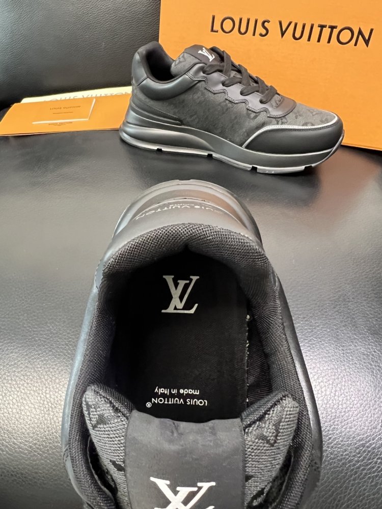 Кросівки чоловічі фото 7