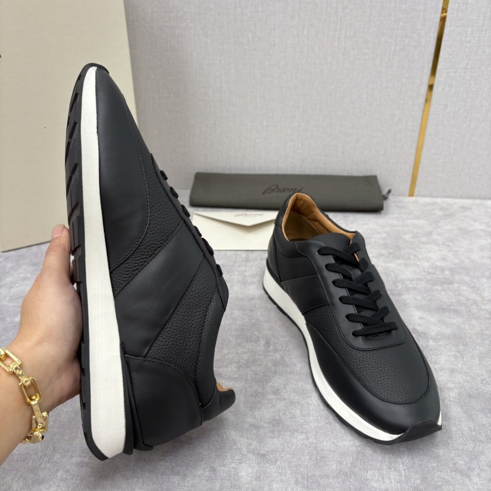 Кросівки чоловічі фото 7