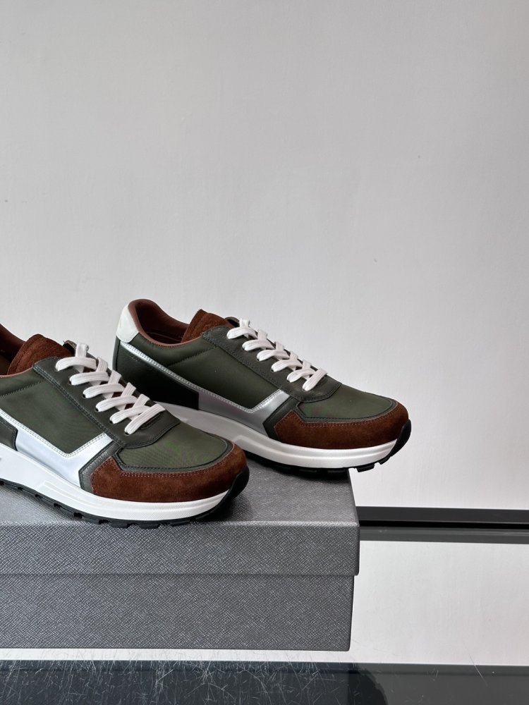 Кросівки чоловічі фото 7