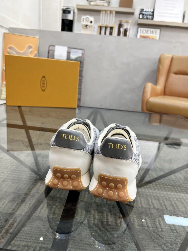 Кросівки чоловічі фото 8