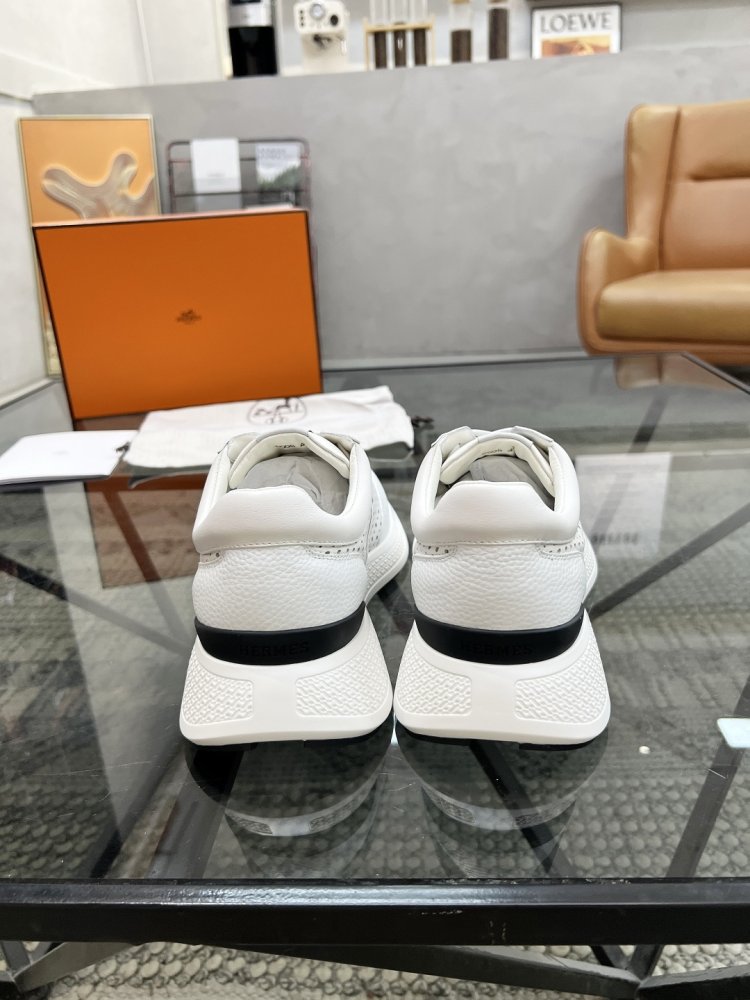 Кросівки чоловічі фото 8