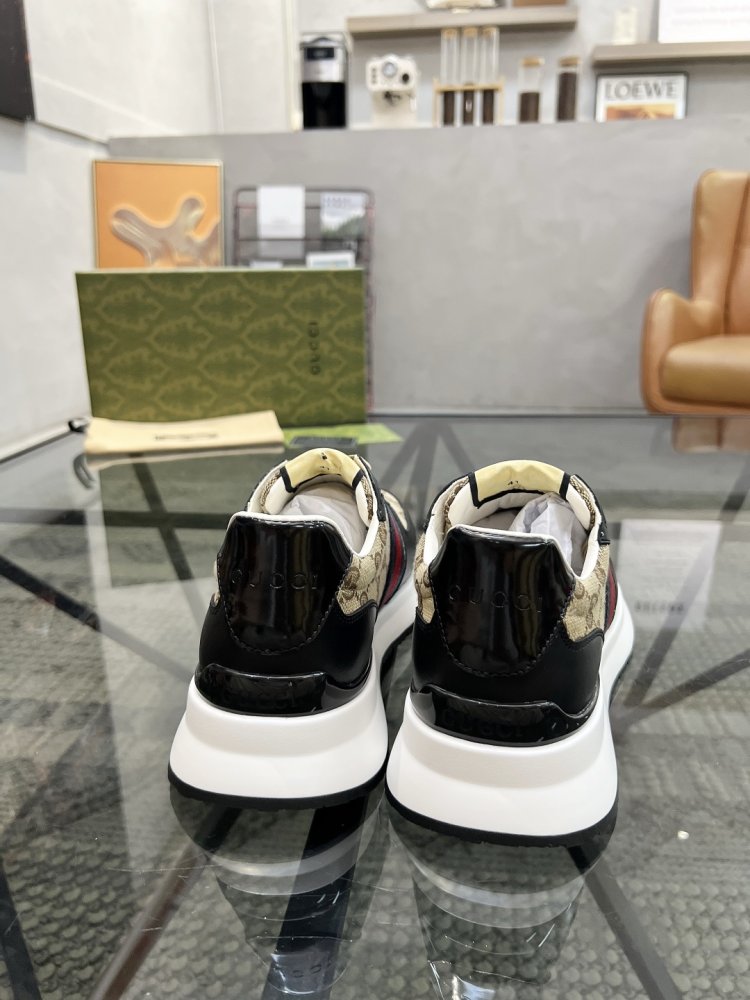 Кросівки чоловічі фото 8