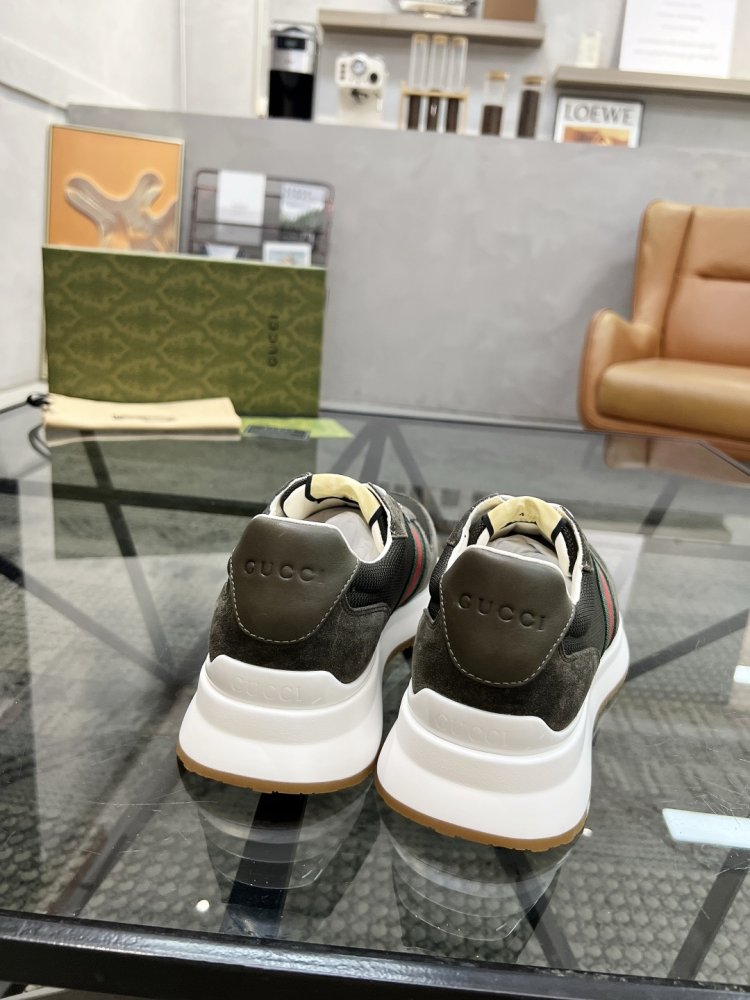 Кросівки чоловічі фото 8