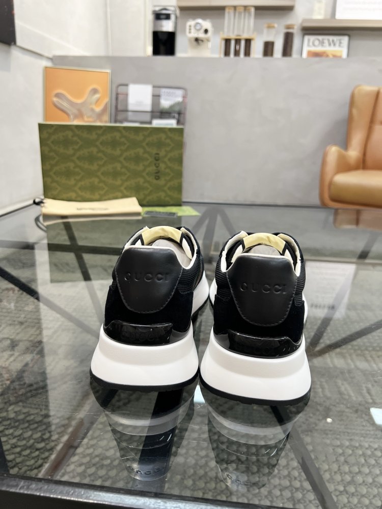 Кросівки чоловічі фото 8