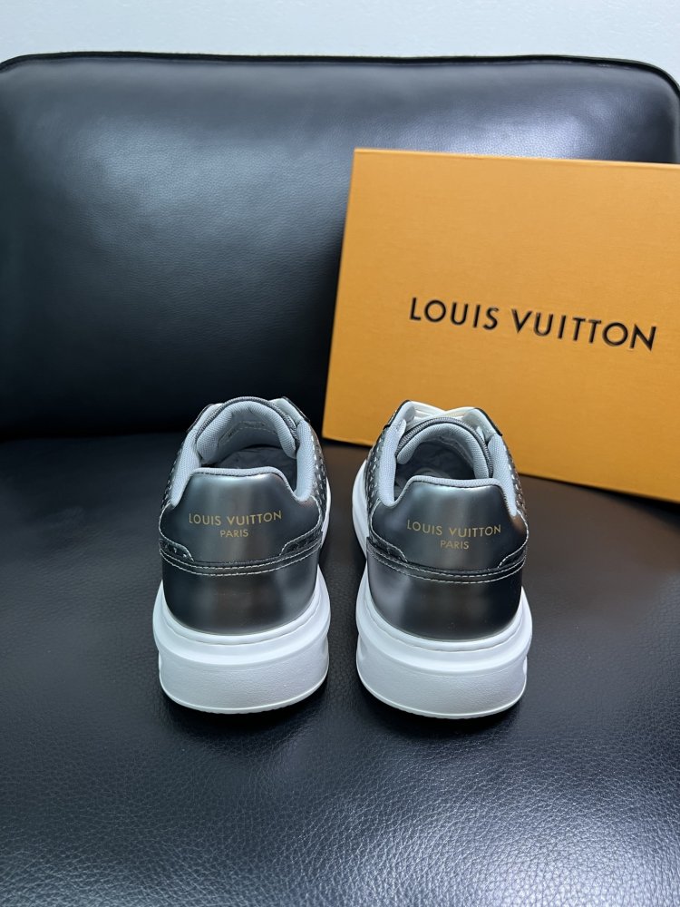 Кросівки чоловічі фото 8