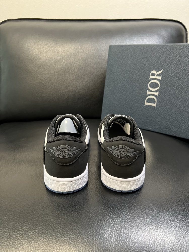 Кросівки чоловічі фото 8