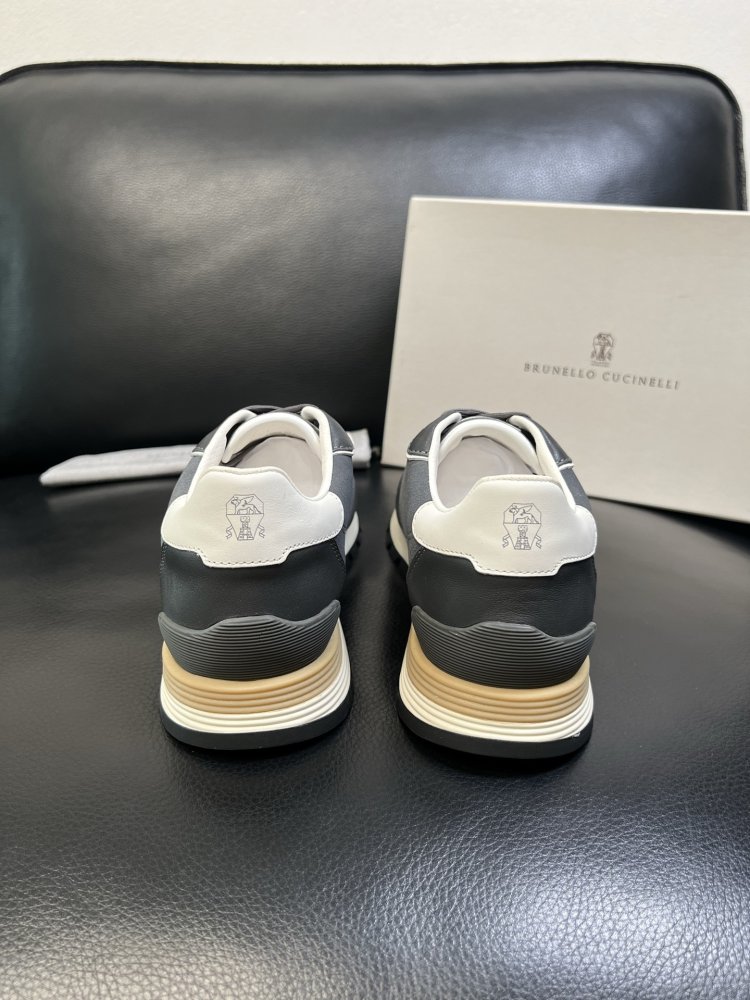 Кросівки чоловічі фото 8