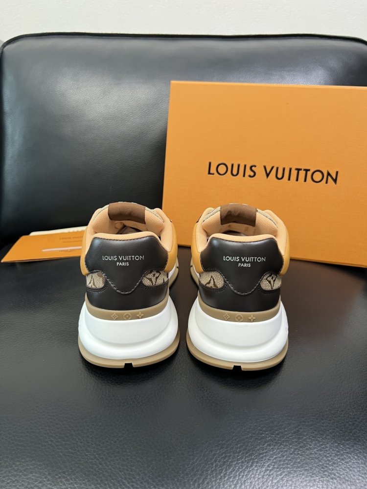 Кросівки чоловічі фото 8