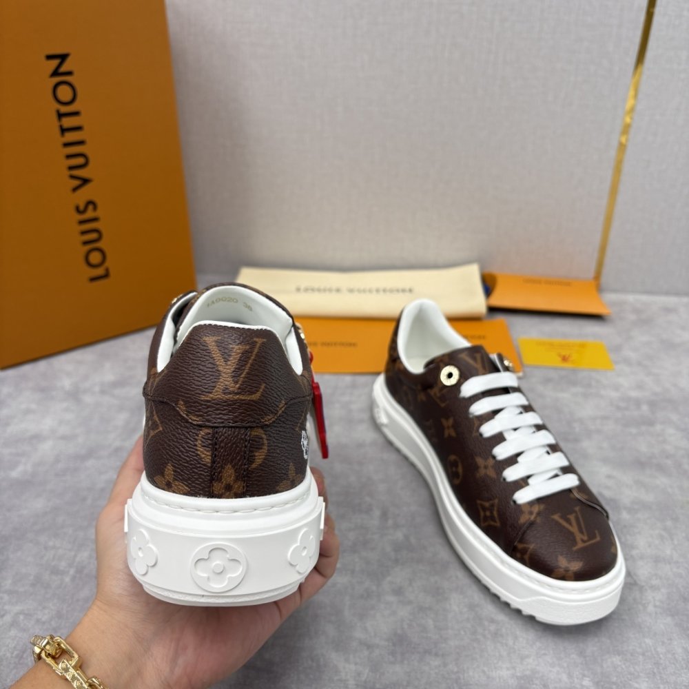 Кросівки чоловічі фото 8