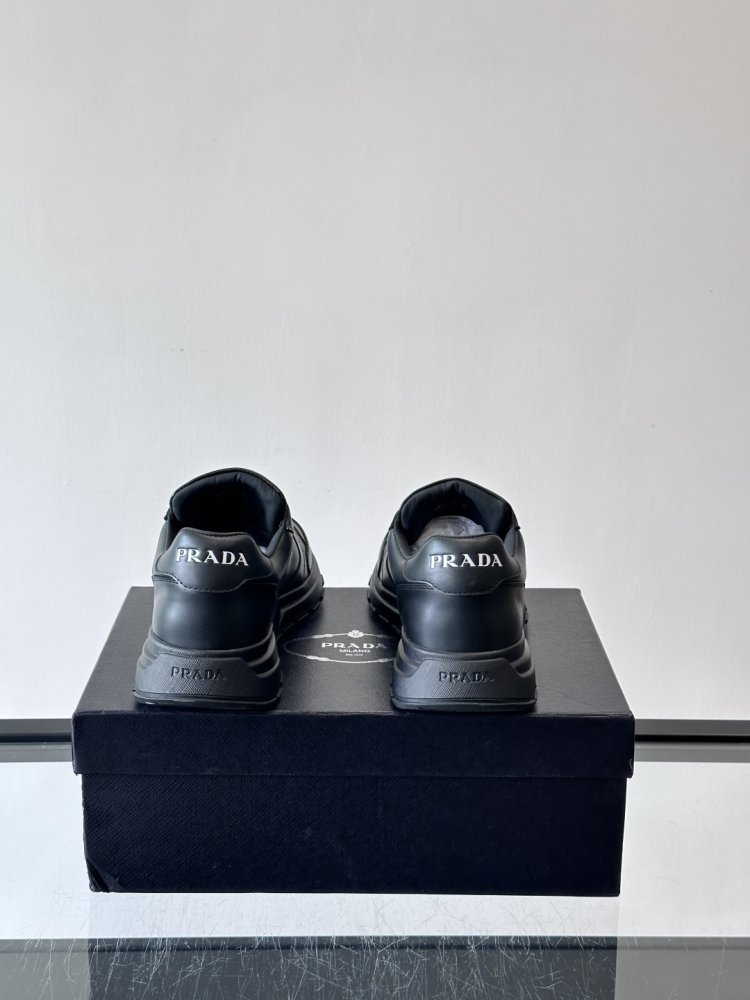 Кросівки чоловічі фото 8