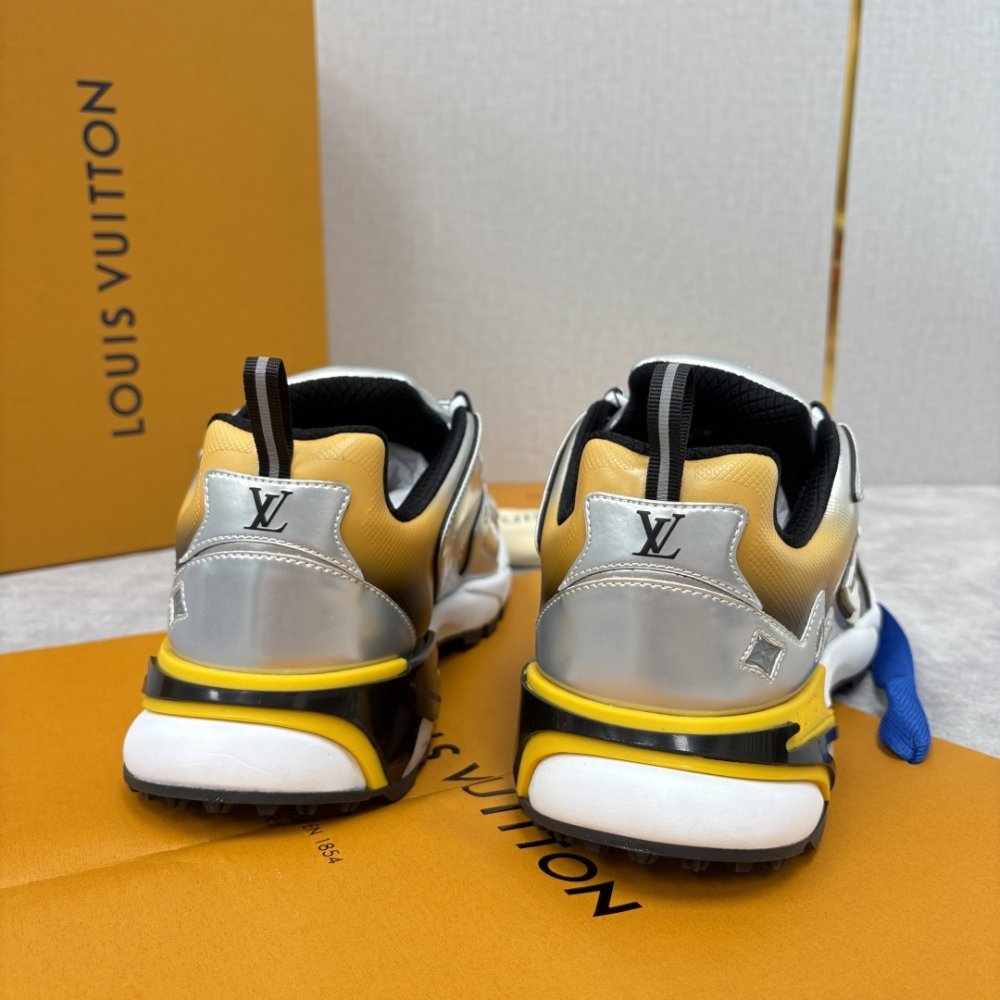 Кросівки чоловічі фото 9