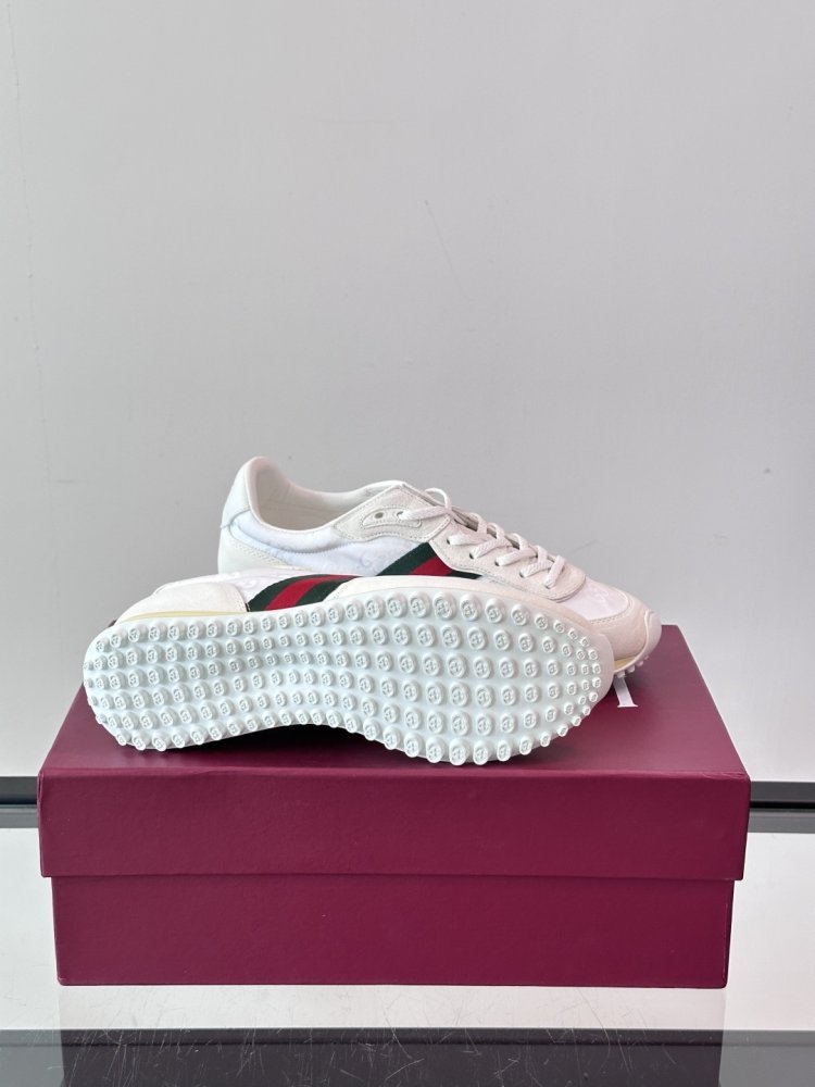 Кросівки чоловічі фото 9