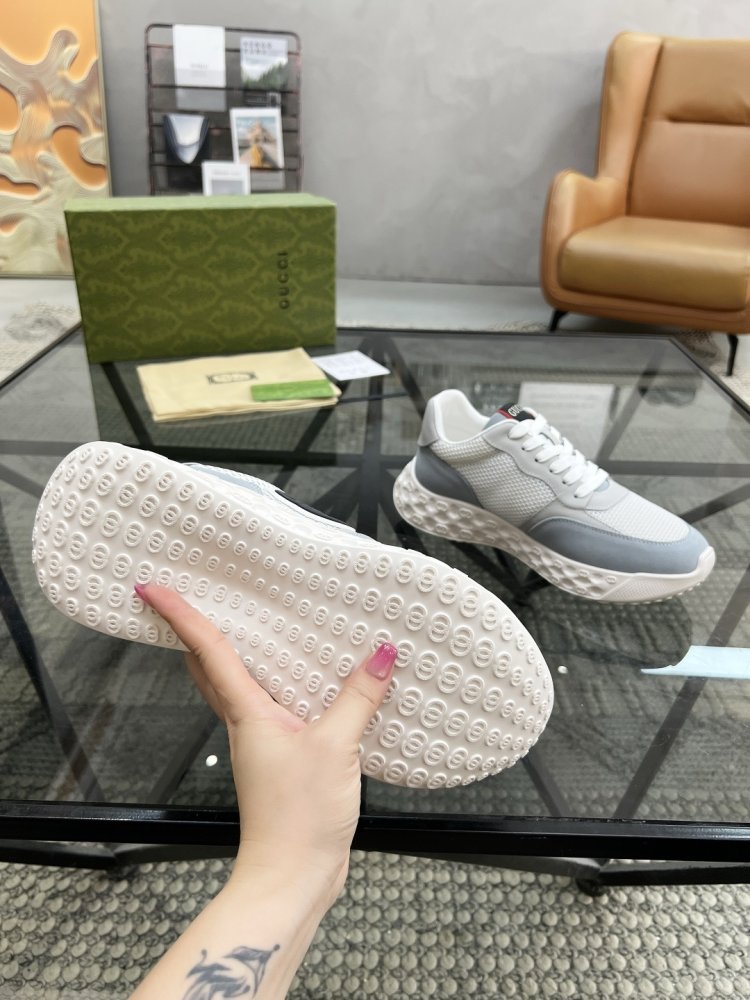 Кросівки чоловічі фото 9