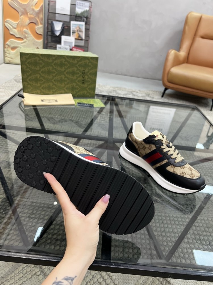 Кросівки чоловічі фото 9