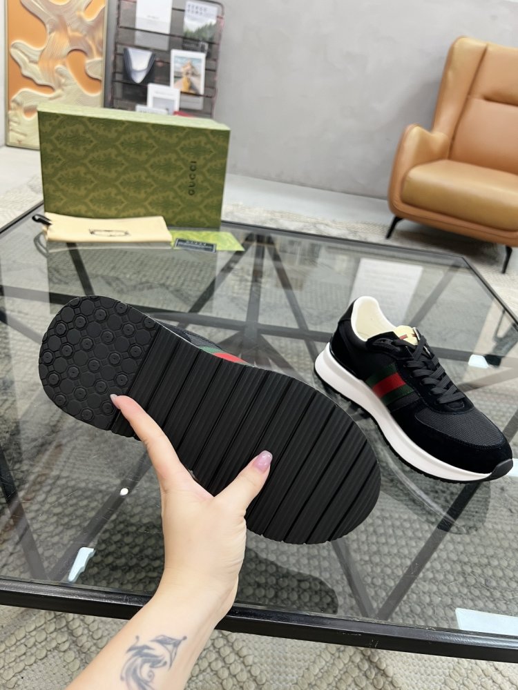 Кросівки чоловічі фото 9