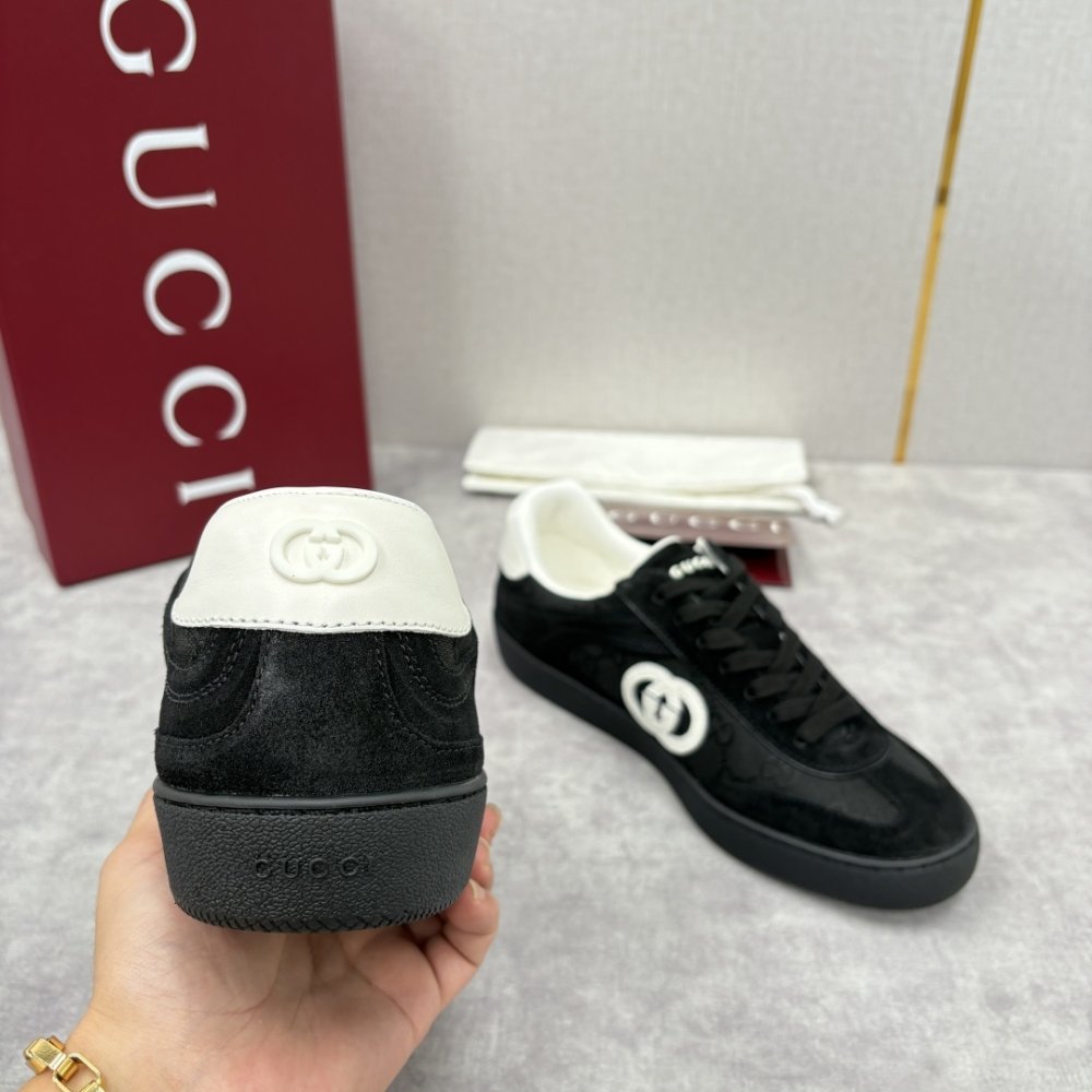 Кросівки чоловічі фото 9