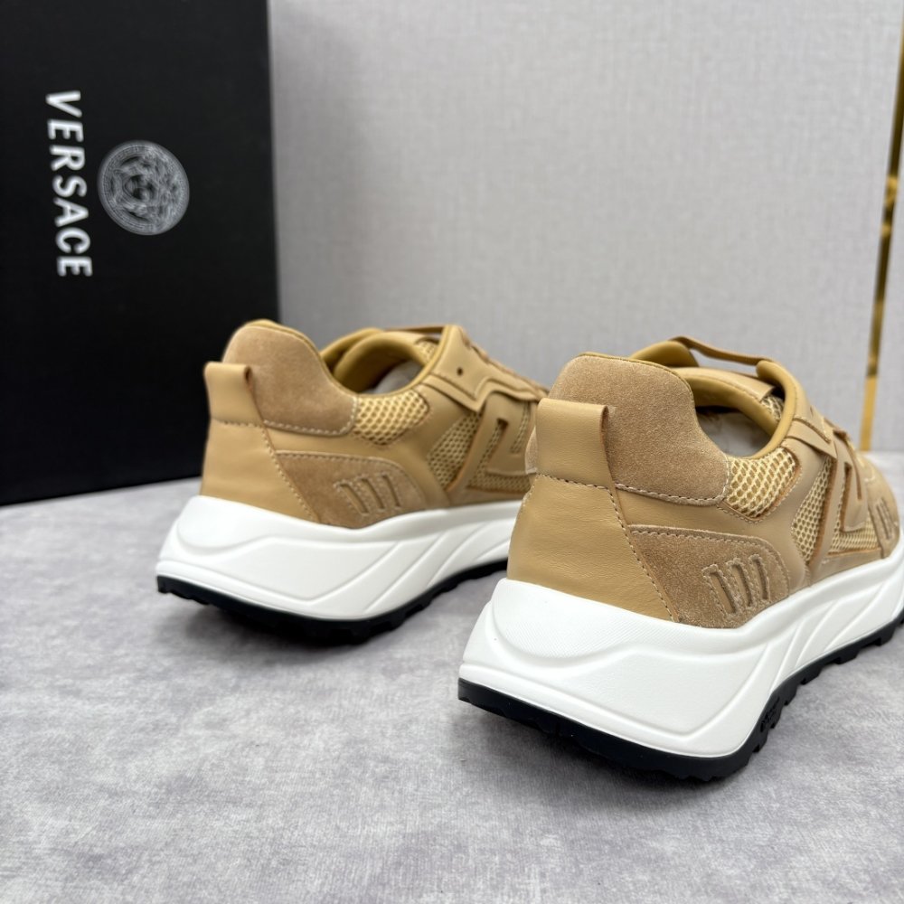 Кросівки чоловічі фото 9