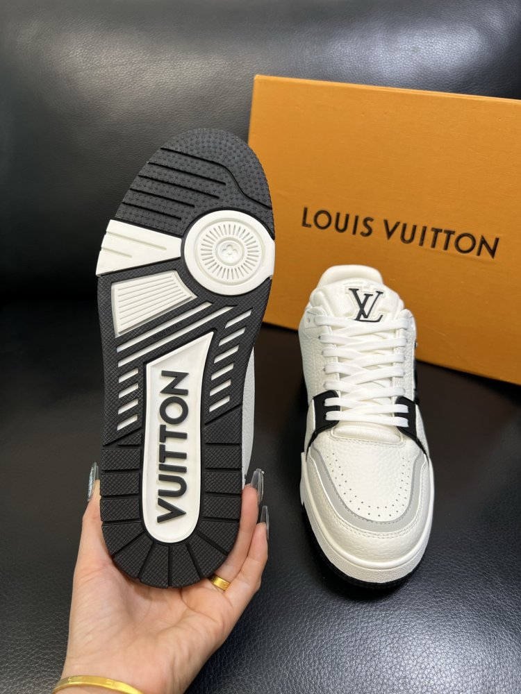 Кросівки чоловічі фото 9