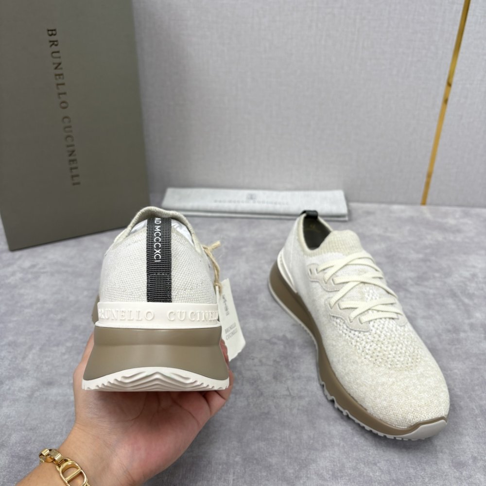 Кросівки чоловічі фото 9