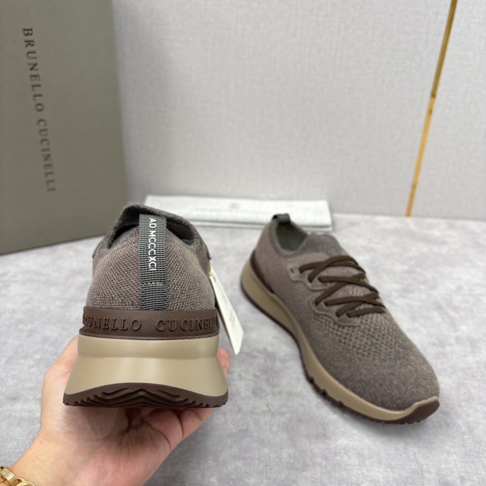 Кросівки чоловічі фото 9