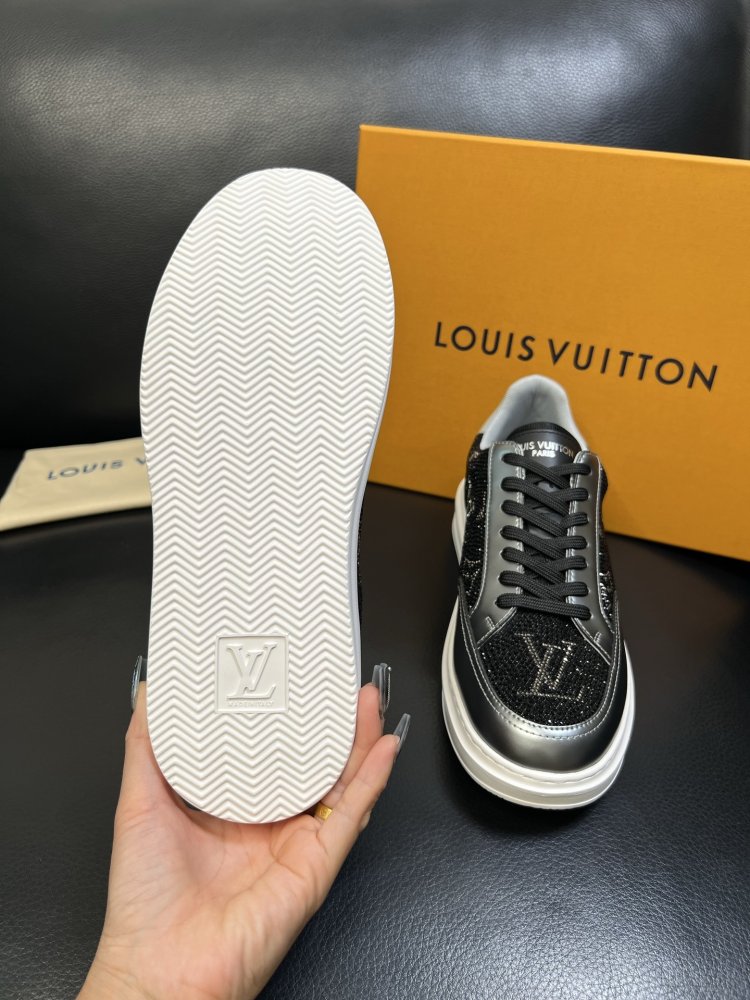 Кросівки чоловічі фото 9