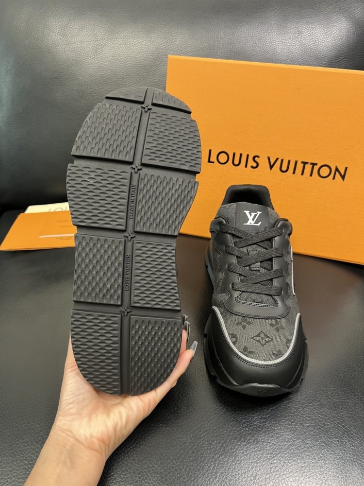 Кросівки чоловічі фото 9