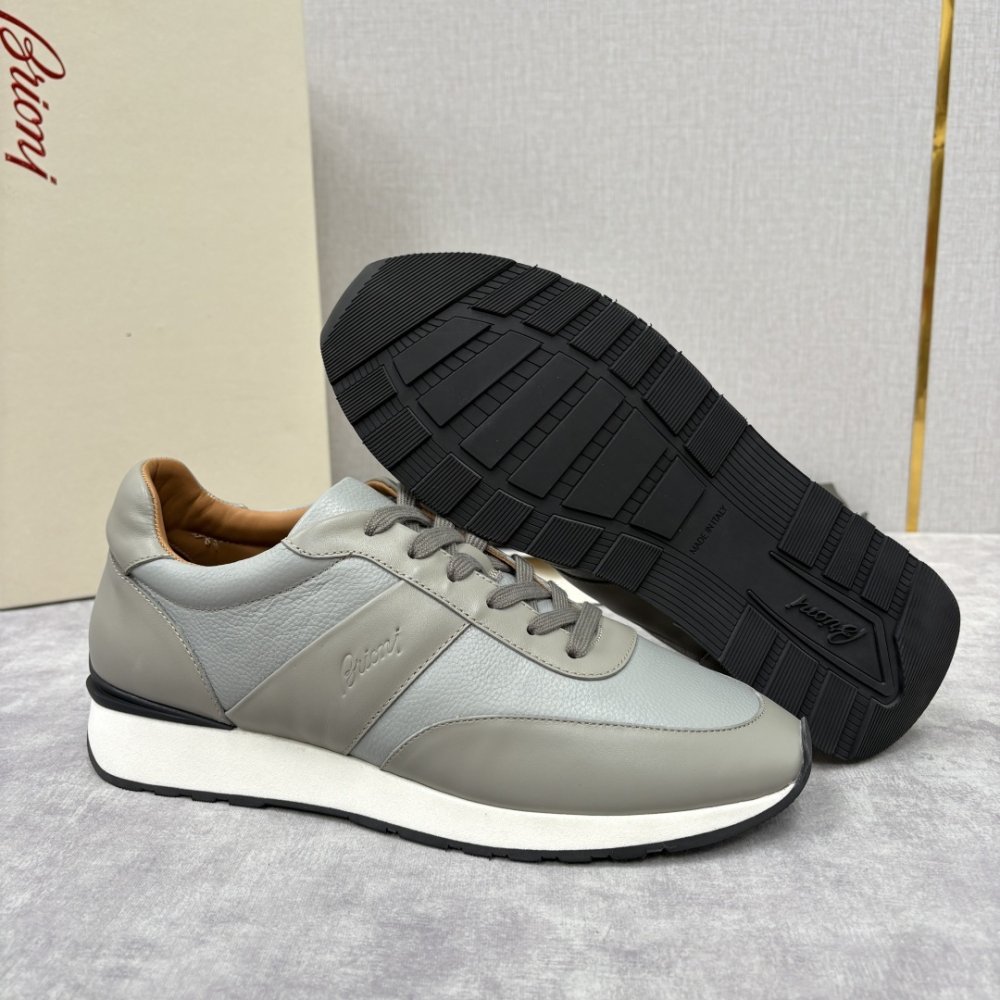 Кросівки чоловічі фото 9