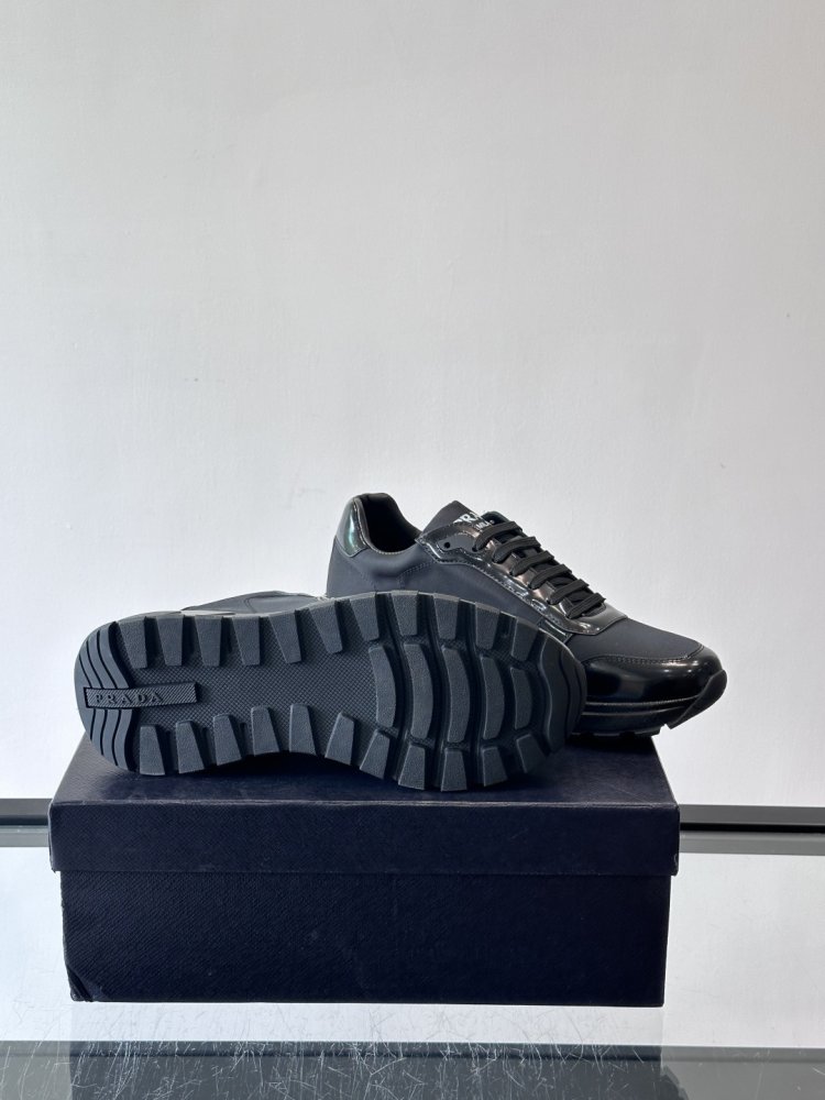 Кросівки чоловічі фото 9