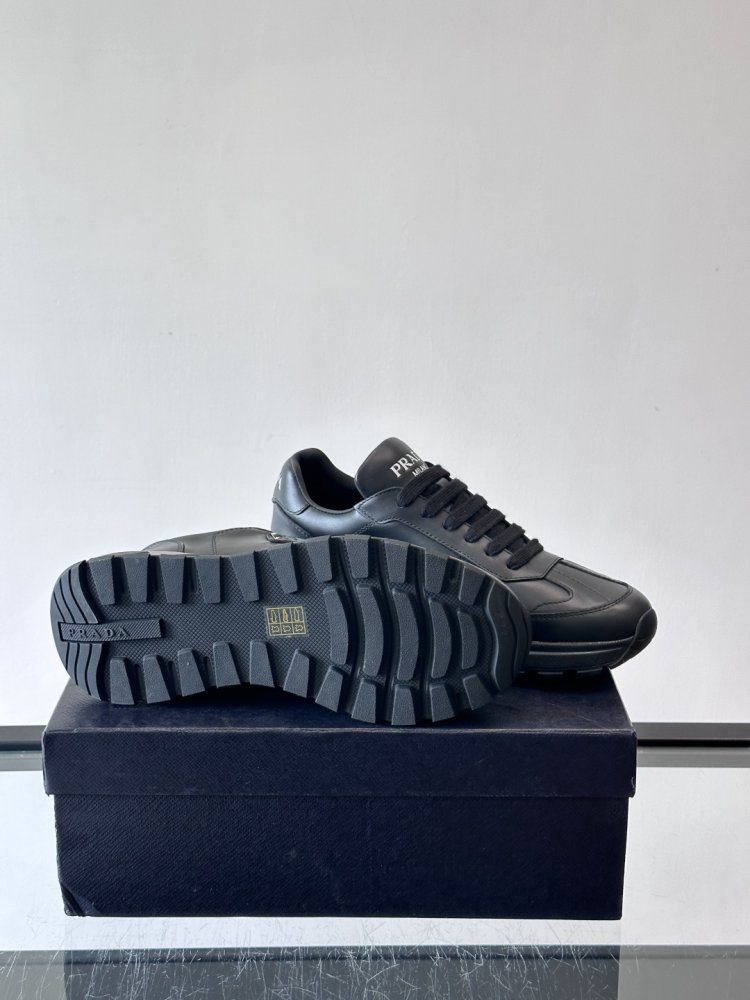 Кросівки чоловічі фото 9