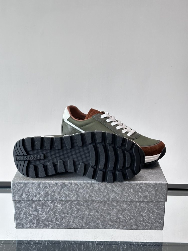 Кросівки чоловічі фото 9