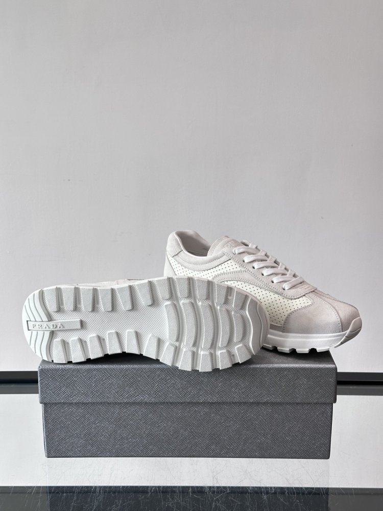 Кросівки чоловічі фото 9