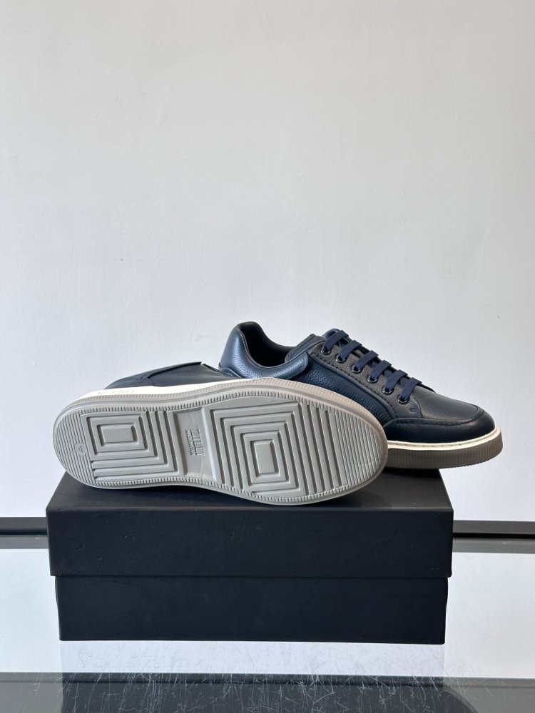 Кросівки чоловічі фото 9