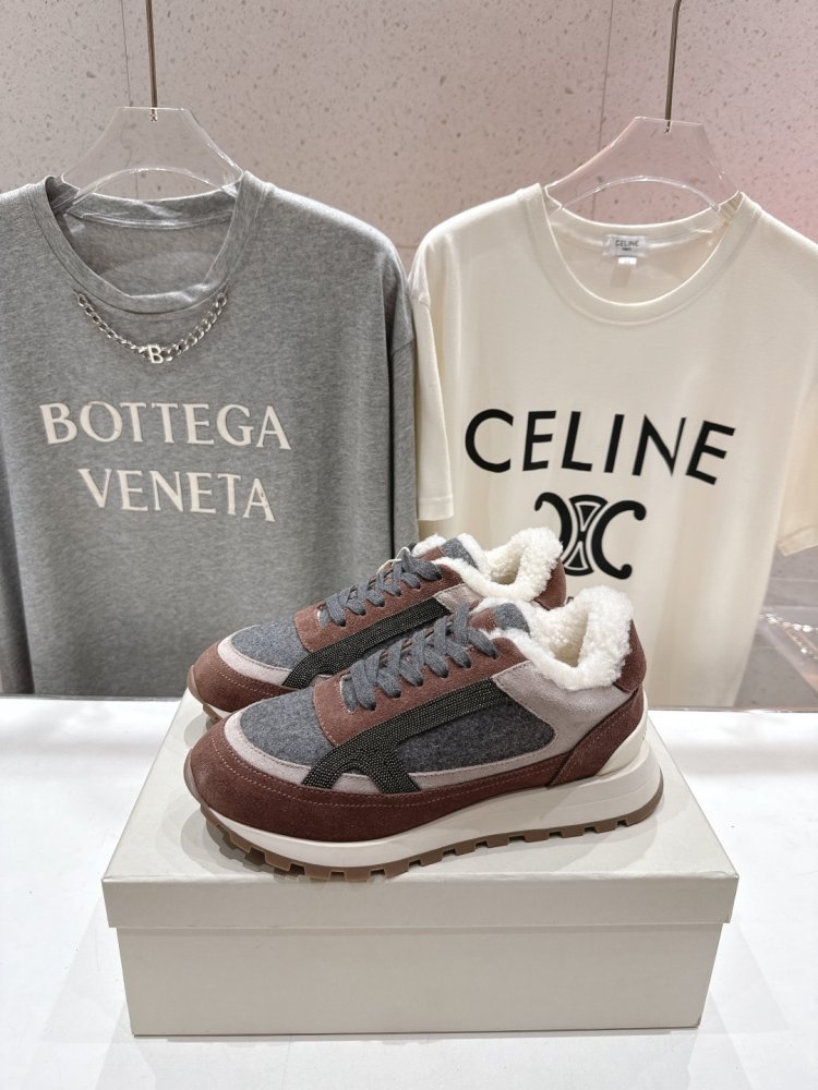 Кросівки на хутрі зимові жіночі