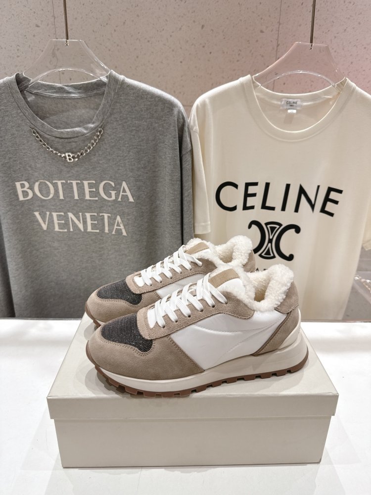 Кросівки на хутрі зимові жіночі