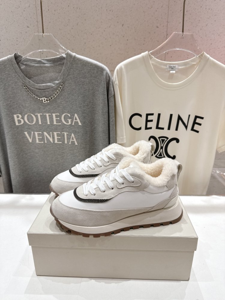 Кросівки на хутрі зимові жіночі