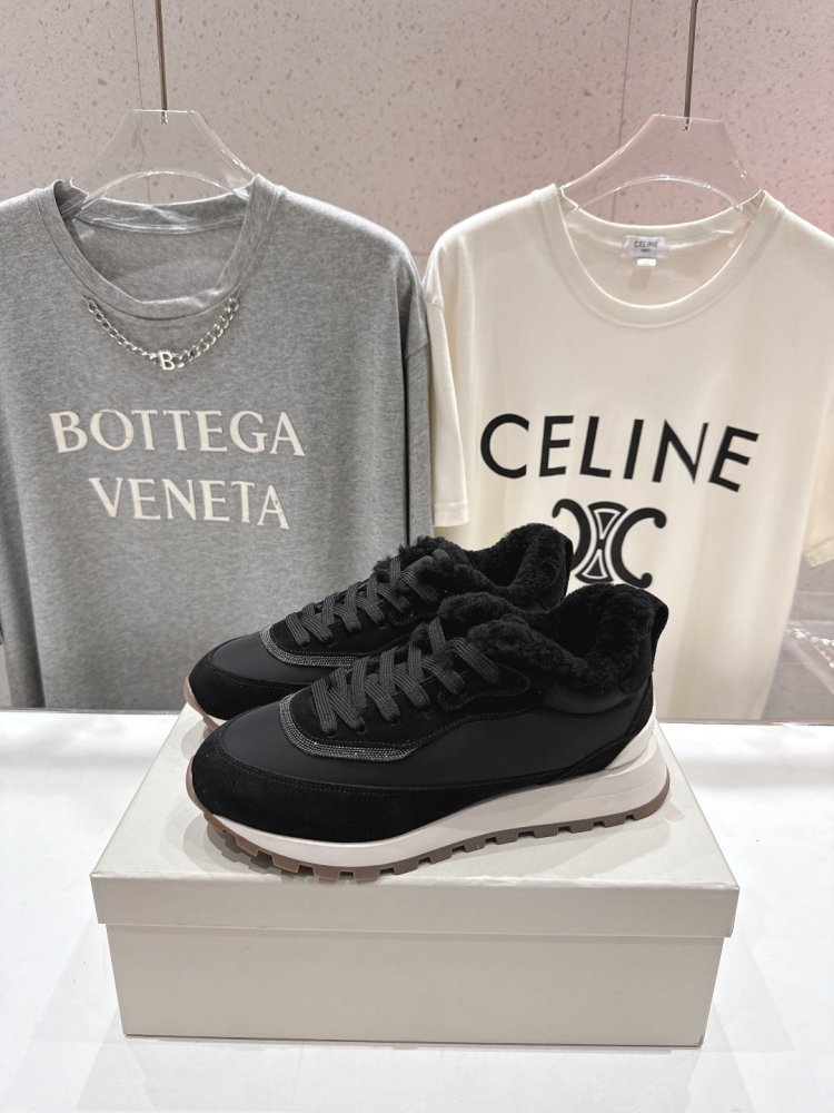 Кросівки на хутрі зимові жіночі