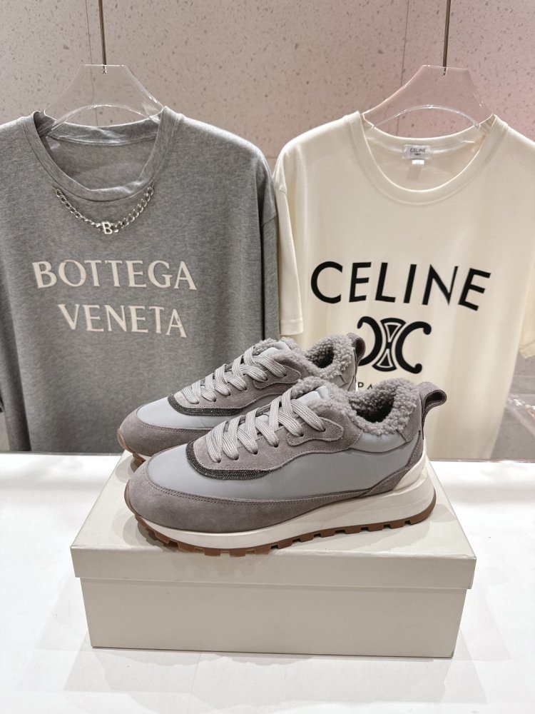 Кросівки на хутрі зимові жіночі