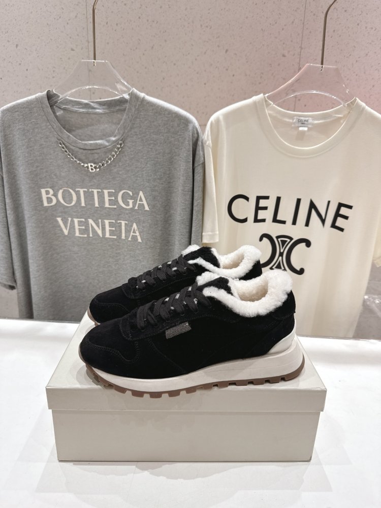 Кросівки на хутрі зимові жіночі